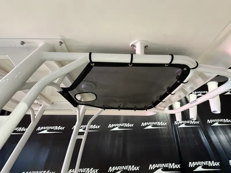 Slide: The Image of Boston Whaler 210 Montauk 2026 - 20