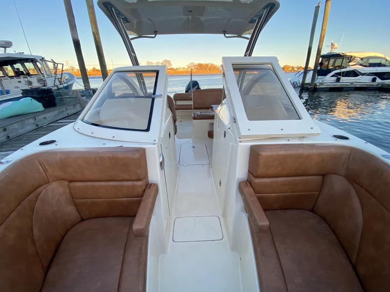 Slide: The Image of Scout 240 DORADO 2022 - 23