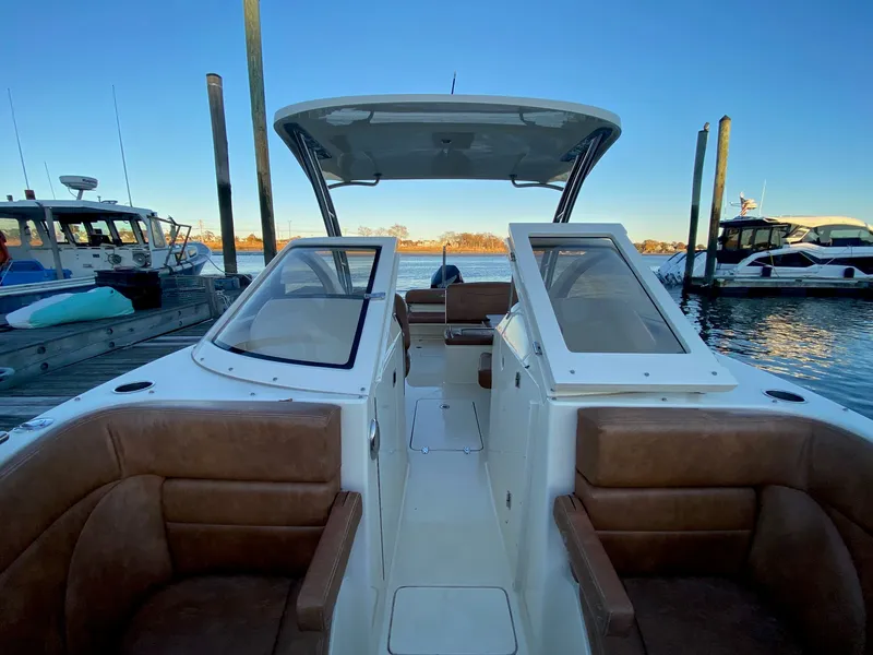 Slide: The Image of Scout 240 DORADO 2022 - 24