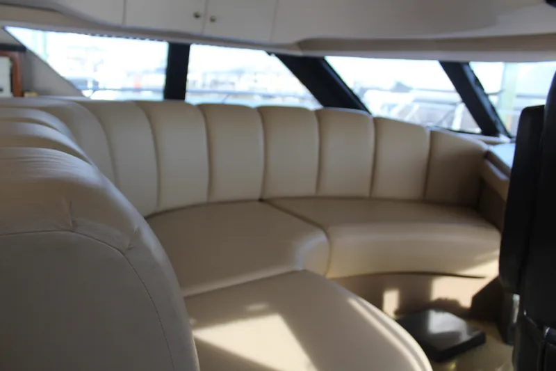 Slide: The Image of Carver 450 VOYAGER PILOTHOUSE 2000 - 29