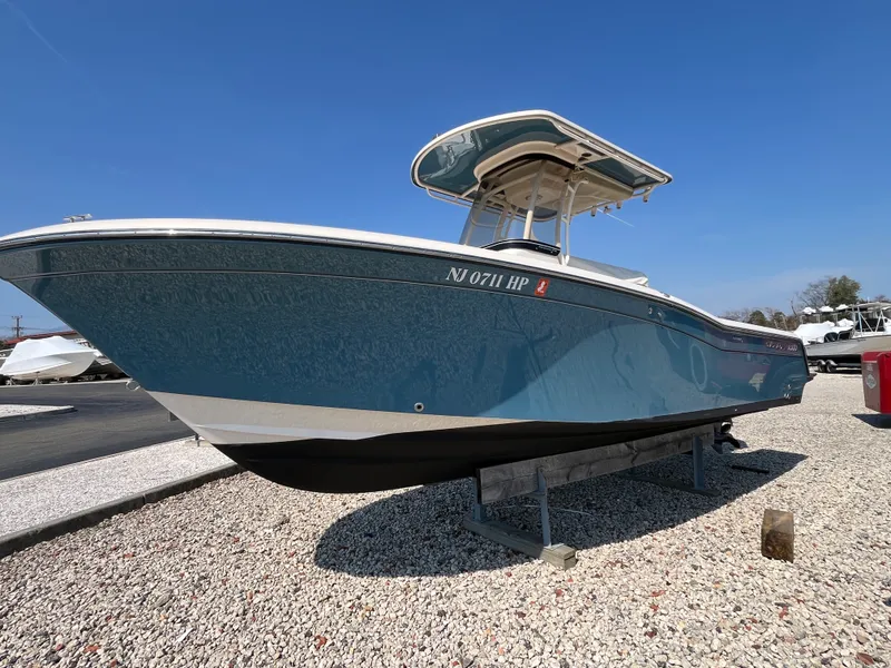 Slide: The Image of Grady-White 236 FISHERMAN 2021 - 4