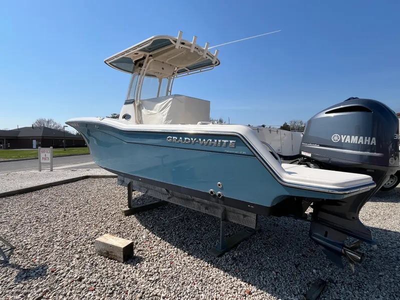 Slide: The Image of Grady-White 236 FISHERMAN 2021 - 5