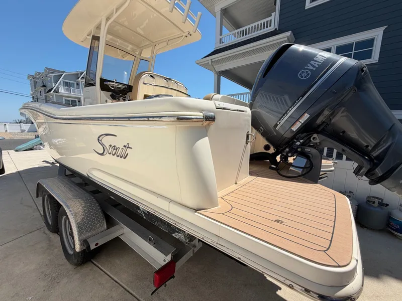 Slide: The Image of Scout 235 XSF 2019 - 1
