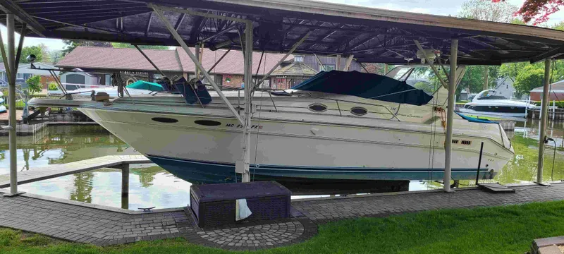 The Image of Sea Ray 330 EXPRESS CRUISER 1995 - undefined