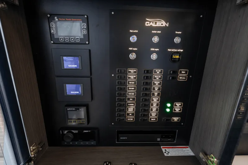 Slide: The Image of Galeon 410 HTC 2024 - 36