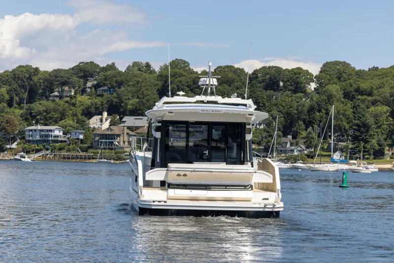 Slide: The Image of Galeon 410 HTC 2024 - 5