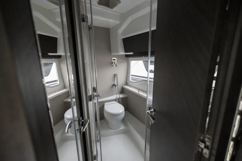 Slide: The Image of Galeon 410 HTC 2024 - 17