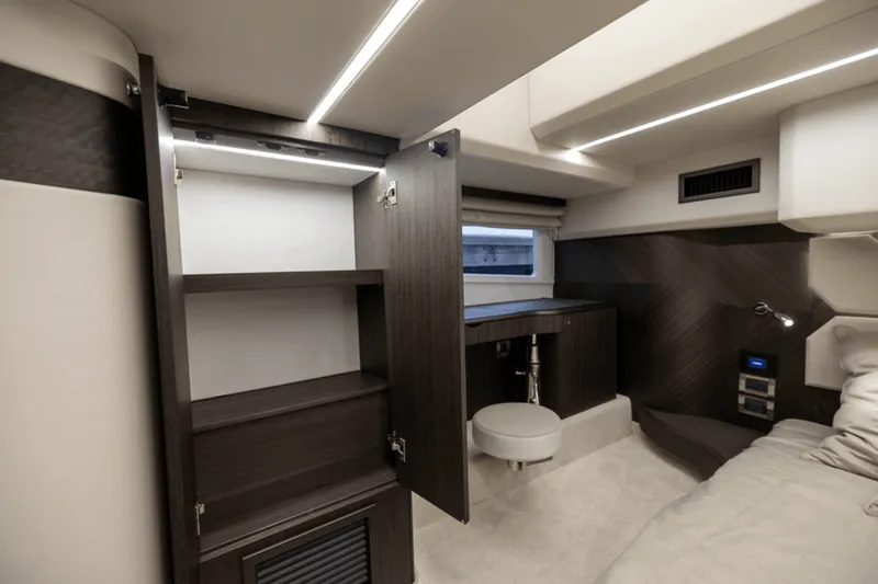 Slide: The Image of Galeon 410 HTC 2024 - 11