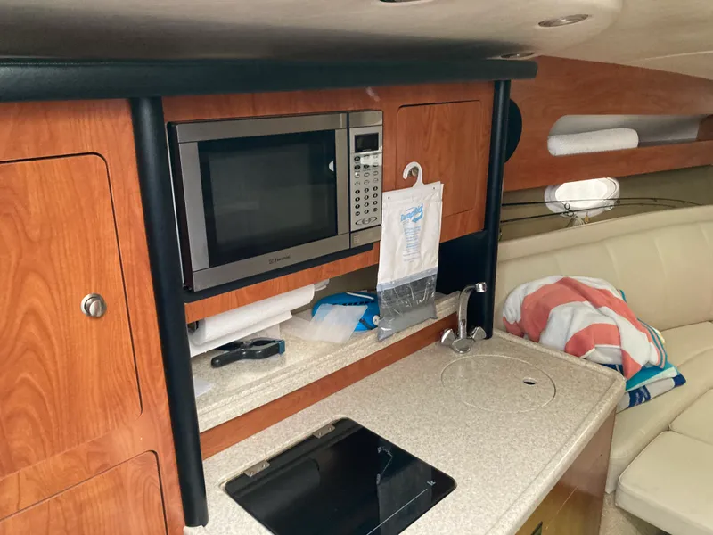 Slide: The Image of Rinker 280 EXPRESS CRUISER 2007 - 32