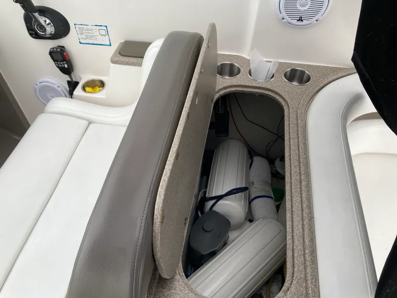 Slide: The Image of Rinker 280 EXPRESS CRUISER 2007 - 19