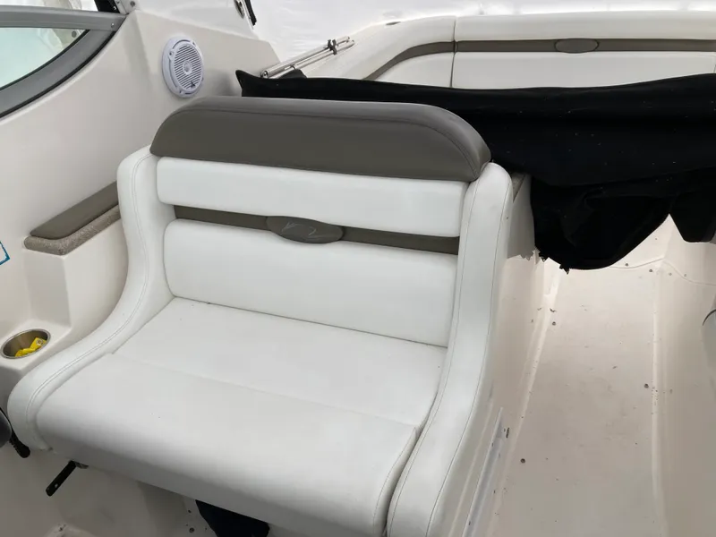Slide: The Image of Rinker 280 EXPRESS CRUISER 2007 - 16