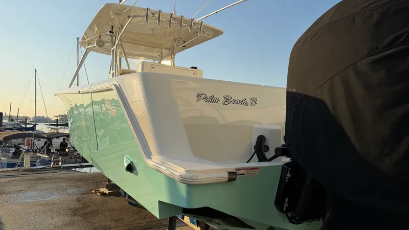 Slide: The Image of SeaVee 390 LE 2012 - 13
