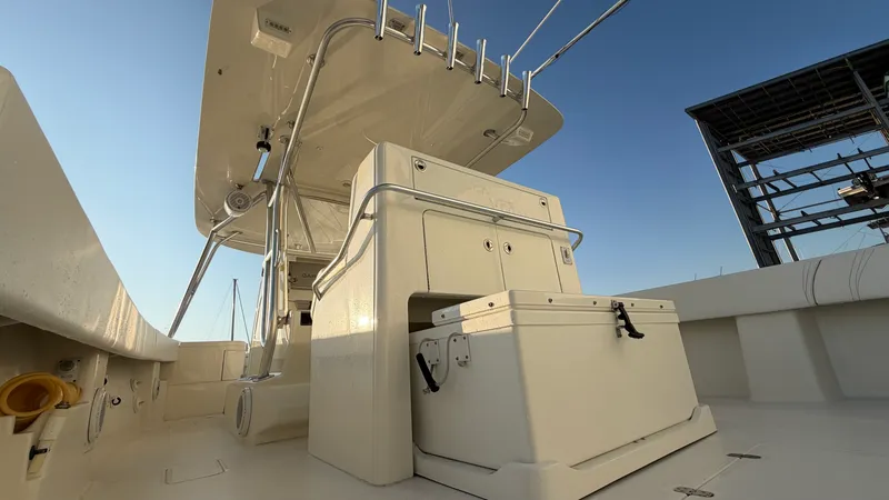 Slide: The Image of SeaVee 390 LE 2012 - 44
