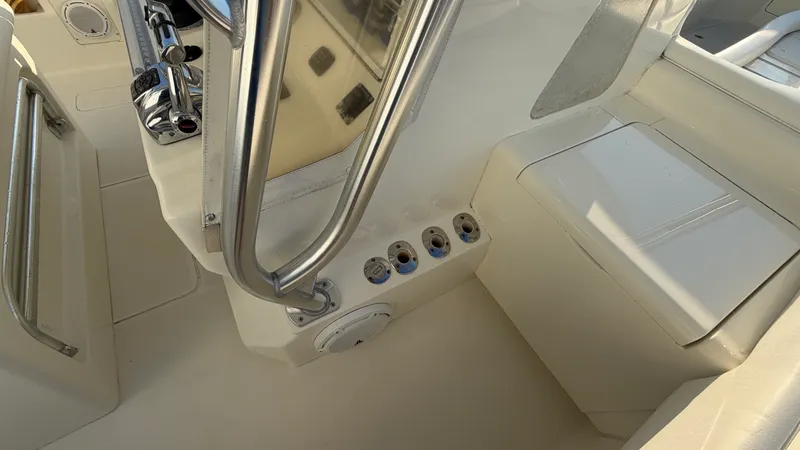 Slide: The Image of SeaVee 390 LE 2012 - 49