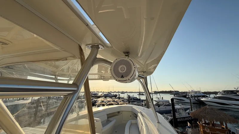Slide: The Image of SeaVee 390 LE 2012 - 72