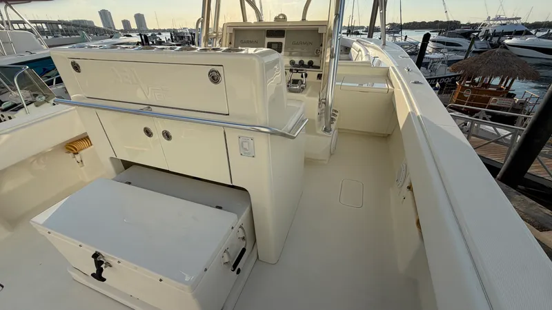 Slide: The Image of SeaVee 390 LE 2012 - 74