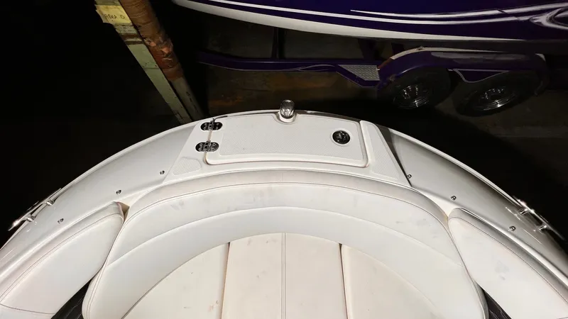 Slide: The Image of Sea Ray 230 SPX 2021 - 9