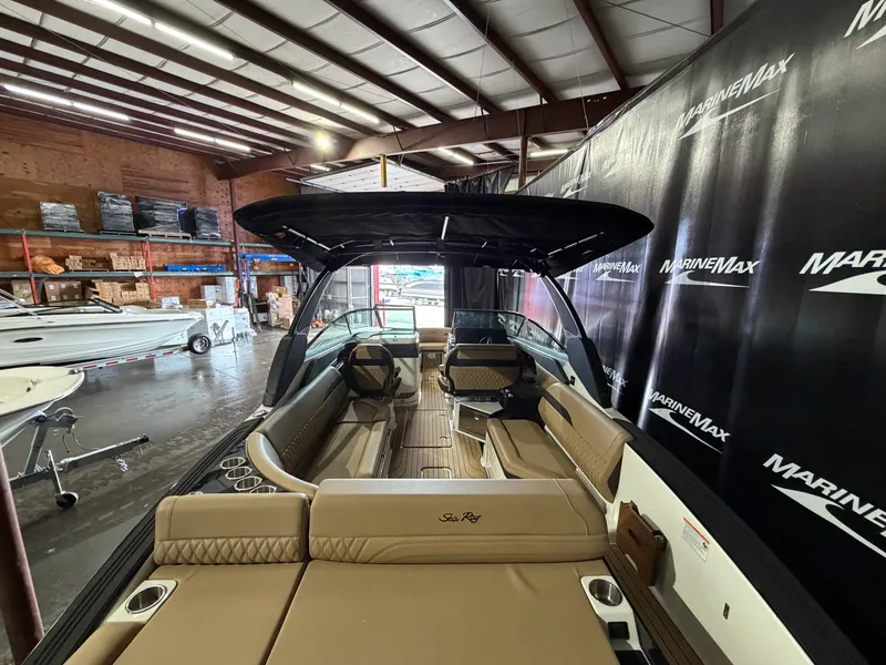 Slide: The Image of Sea Ray SLX 280 2026 - 10