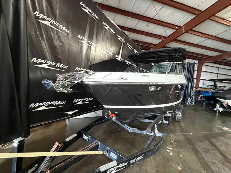 Slide: The Image of Sea Ray SLX 280 2026 - 3