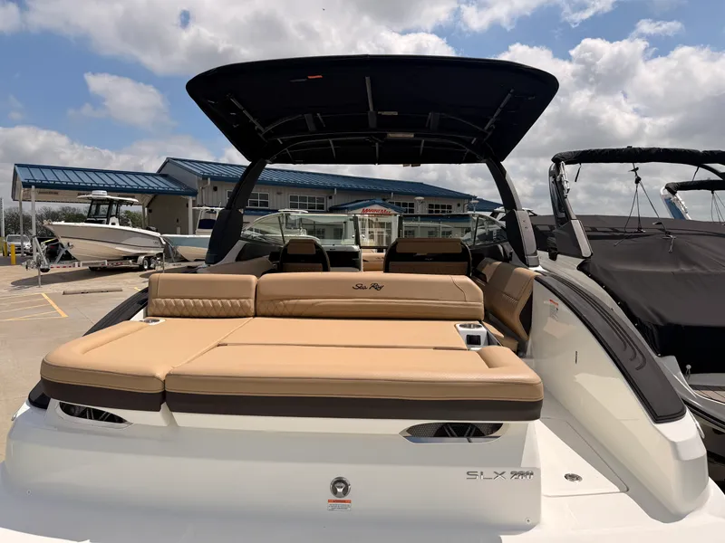 Slide: The Image of Sea Ray SLX 280 2026 - 3