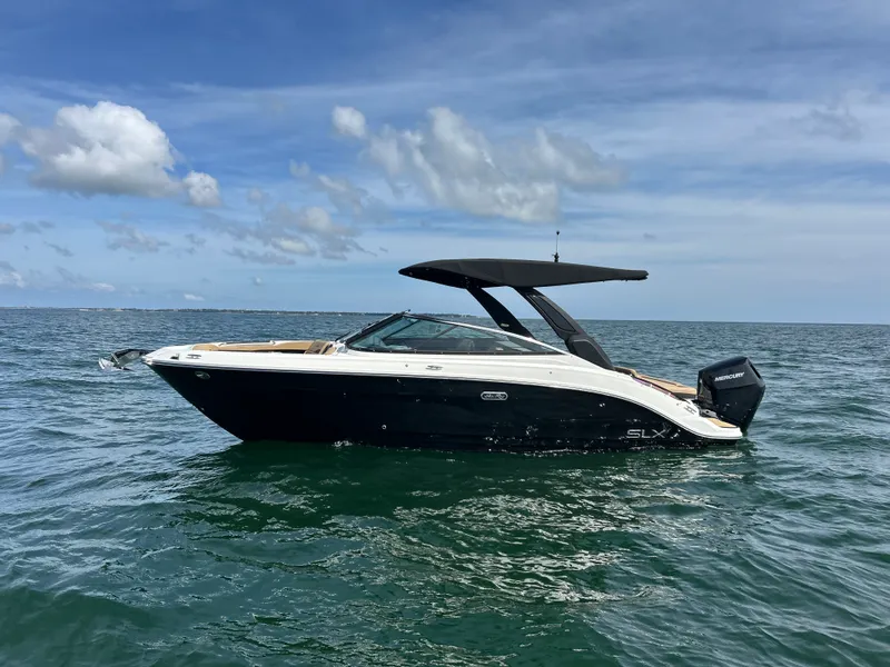 Slide: The Image of Sea Ray SLX 260 Outboard 2026 - 1