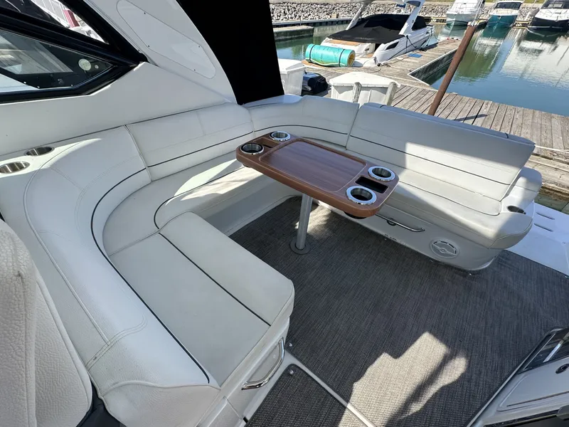 Slide: The Image of Cruisers 380 EXPRESS 2016 - 14