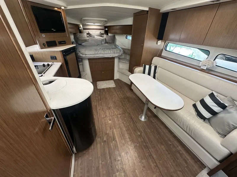 Slide: The Image of Cruisers 380 EXPRESS 2016 - 28