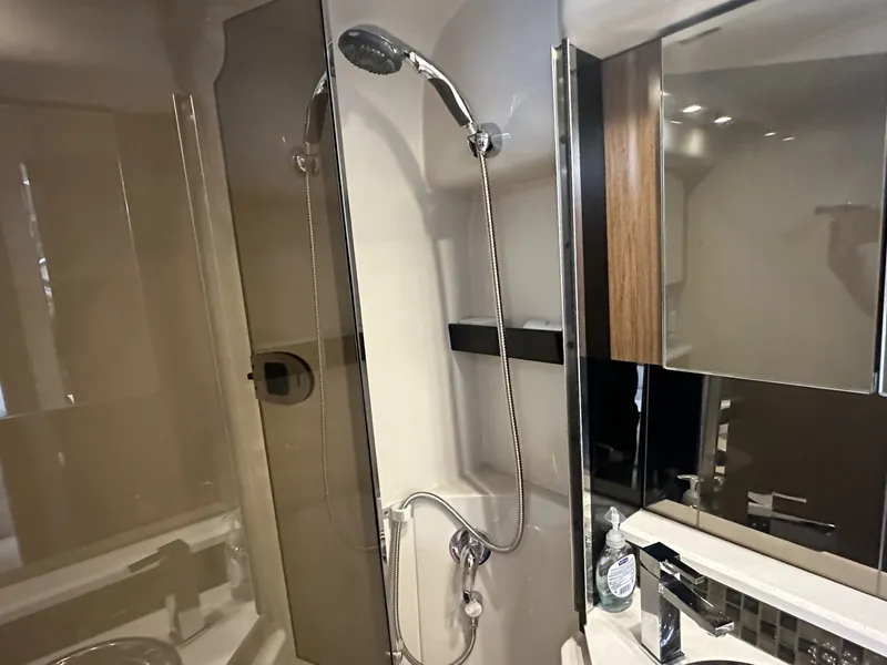 Slide: The Image of Cruisers 380 EXPRESS 2016 - 50