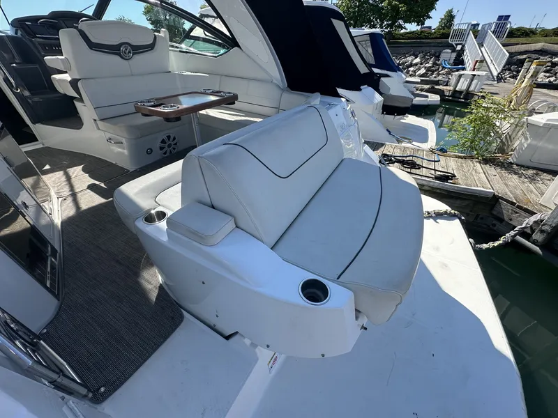 Slide: The Image of Cruisers 380 EXPRESS 2016 - 57