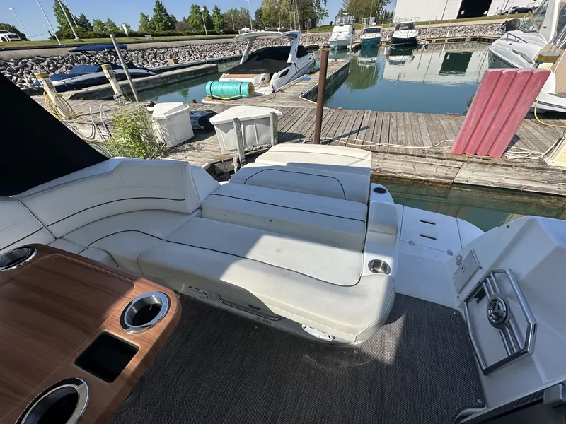 Slide: The Image of Cruisers 380 EXPRESS 2016 - 58
