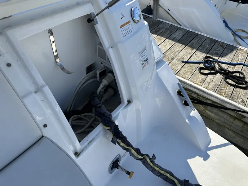 Slide: The Image of Cruisers 380 EXPRESS 2016 - 9