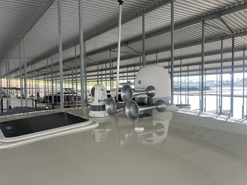 Slide: The Image of Sea Ray 44 SUNDANCER 2007 - 10