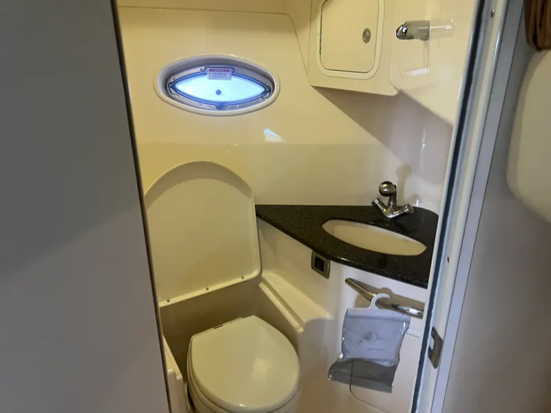 Slide: The Image of Sea Ray 44 SUNDANCER 2007 - 13