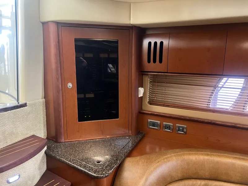 Slide: The Image of Sea Ray 44 SUNDANCER 2007 - 14