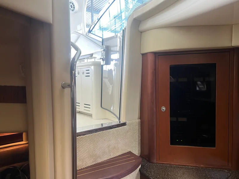 Slide: The Image of Sea Ray 44 SUNDANCER 2007 - 15