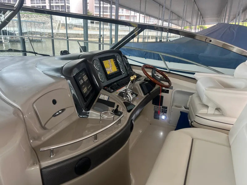 Slide: The Image of Sea Ray 44 SUNDANCER 2007 - 26
