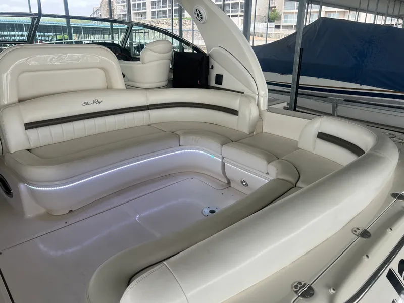 Slide: The Image of Sea Ray 44 SUNDANCER 2007 - 29