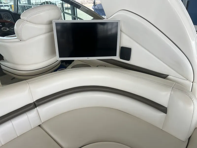 Slide: The Image of Sea Ray 44 SUNDANCER 2007 - 30