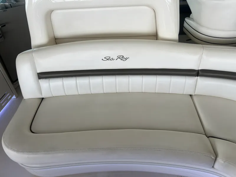 Slide: The Image of Sea Ray 44 SUNDANCER 2007 - 31