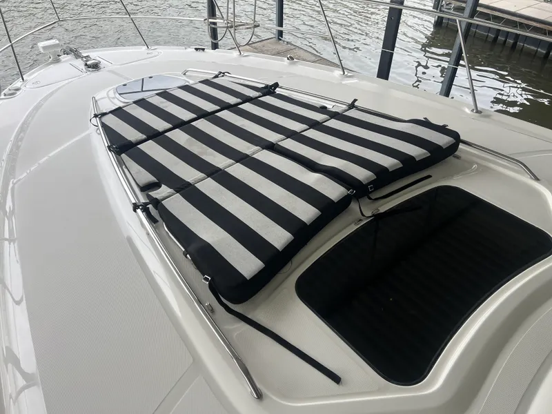 Slide: The Image of Sea Ray 44 SUNDANCER 2007 - 9