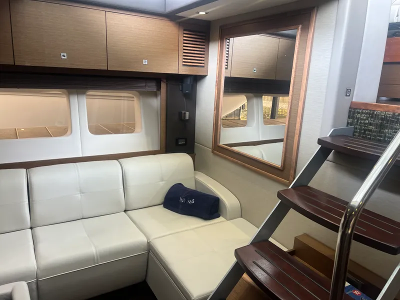 Slide: The Image of Sea Ray 510 SUNDANCER 2015 - 17