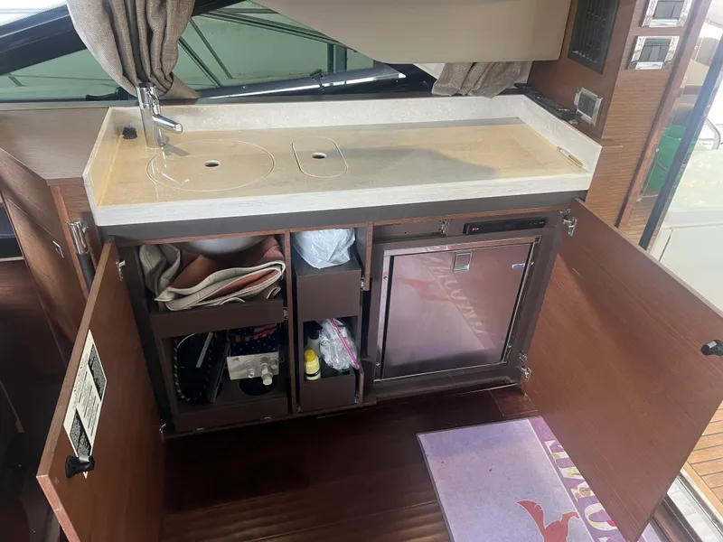 Slide: The Image of Sea Ray 510 SUNDANCER 2015 - 15