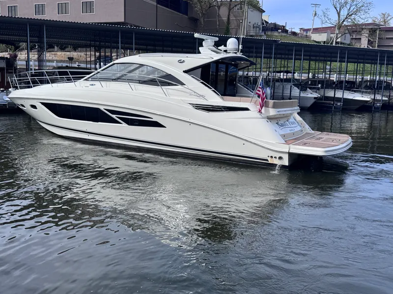 Slide: The Image of Sea Ray 510 SUNDANCER 2015 - 1