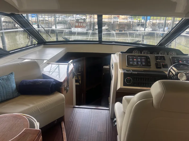 Slide: The Image of Sea Ray 510 SUNDANCER 2015 - 14