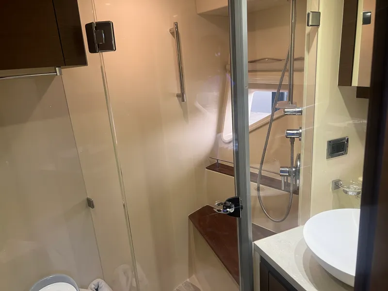 Slide: The Image of Sea Ray 510 SUNDANCER 2015 - 21