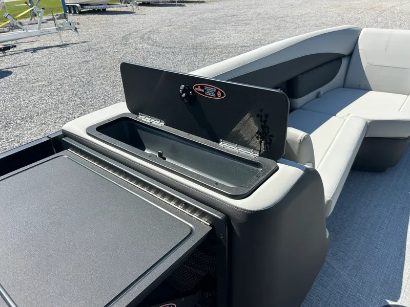 Slide: The Image of Harris Sunliner 230 2026 - 18