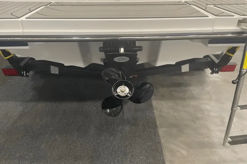 Slide: The Image of Sea Ray SPX 190 2025 - 50