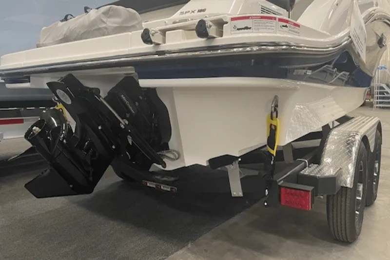 Slide: The Image of Sea Ray SPX 190 2025 - 51