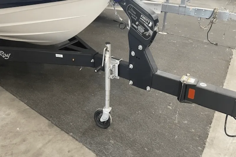 Slide: The Image of Sea Ray SPX 190 2025 - 54