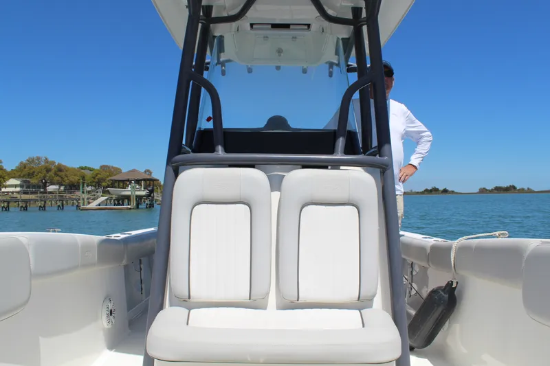 Slide: The Image of Sea Fox 248 COMMANDER 2021 - 10